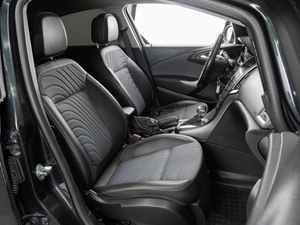 Седан Opel Astra 2013 года, 649000 рублей, Тюмень