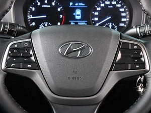 Седан Hyundai Solaris 2017 года, 1299000 рублей, Аксай