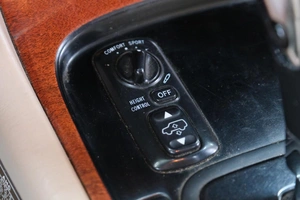 Внедорожник Lexus LX 2001 года, 1999000 рублей, Омск