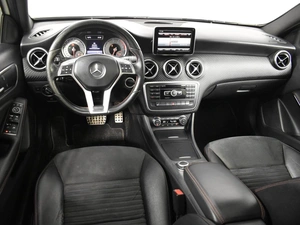 Хетчбэк Mercedes-benz A-класс 2014 года, 1831900 рублей, Казань