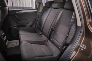 Внедорожник Volkswagen Touareg 2012 года, 2459000 рублей, Томск