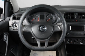 Седан Volkswagen Polo 2018 года, 1049000 рублей, Тюмень