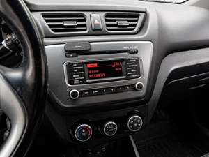 Седан Kia Rio 2016 года, 1080000 рублей, Краснодар