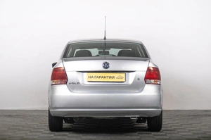 Седан Volkswagen Polo 2011 года, 769000 рублей, Томск