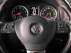 Внедорожник Volkswagen Tiguan 2015 года, 1649000 рублей, Аксай