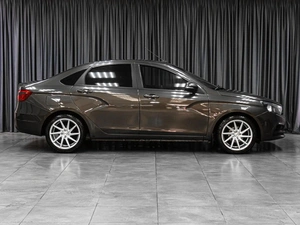 Седан ВАЗ (LADA) Vesta 2017 года, 879000 рублей, Тюмень