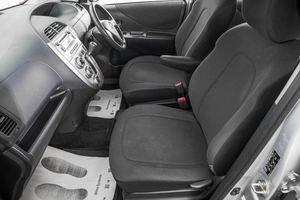 Хетчбэк Toyota Ractis 2009 года, 599000 рублей, Барнаул