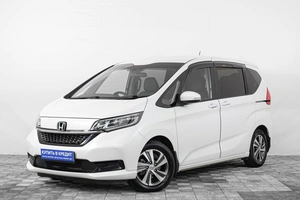 Минивэн Honda Freed 2021 года, 2049000 рублей, Кемерово