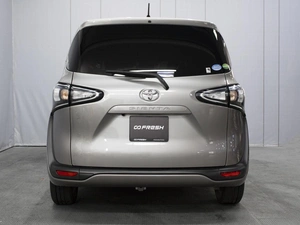 Минивэн Toyota Sienta 2021 года, 1660000 рублей, Омск