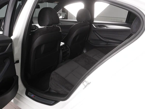 Седан BMW 5 серия 2020 года, 3998000 рублей, Красный Пахарь