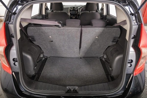 Хетчбэк Nissan Note 2013 года, 879000 рублей, Томск