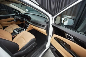 Минивэн Kia Carnival 2022 года, 4799000 рублей, Красноярск