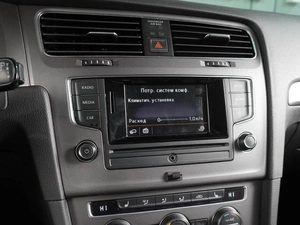 Хетчбэк Volkswagen Golf 2013 года, 1484000 рублей, Воронеж