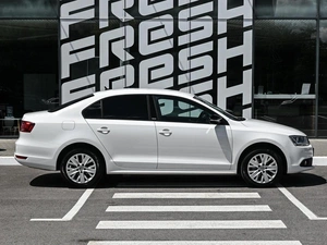 Седан Volkswagen Jetta 2014 года, 1040000 рублей, Волгоград