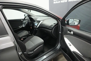 Седан Hyundai Solaris 2012 года, 1085000 рублей, Курск