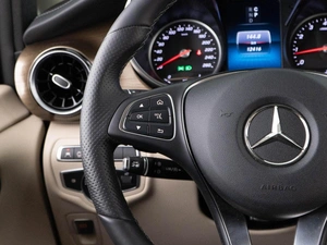 Минивэн Mercedes-benz V-класс 2024 года, 9799999 рублей, Москва