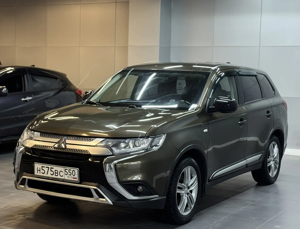 Внедорожник Mitsubishi Outlander 2020 года, 2147000 рублей, Красноярск