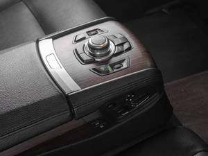 Седан BMW 7 серия 2012 года, 1999000 рублей, Тюмень