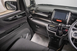 Хетчбэк Honda N-BOX 2013 года, 779000 рублей, Томск