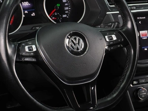 Внедорожник Volkswagen Tiguan 2019 года, 2120000 рублей, Воронеж