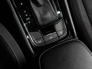 Внедорожник Skoda Karoq 2021 года, 2555000 рублей, Тюмень