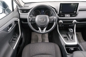 Внедорожник Toyota RAV4 2020 года, 3259000 рублей, Красноярск