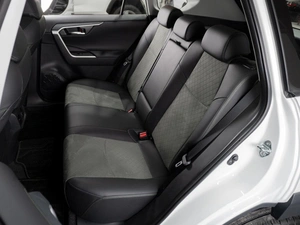 Внедорожник Toyota RAV4 2025 года, 4249000 рублей, Тюмень