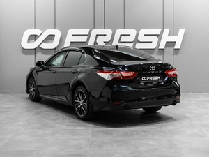 Седан Toyota Camry 2021 года, 2999000 рублей, Тюмень