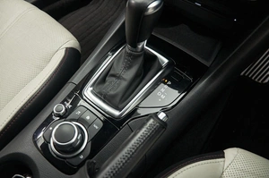 Седан Mazda Axela 2016 года, 1339000 рублей, Красноярск