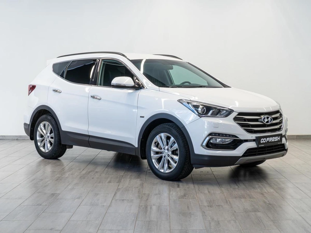 Внедорожник Hyundai Santa Fe 2018 года, 2699000 рублей, Саратов