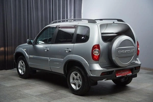 Внедорожник Chevrolet Niva 2014 года, 597000 рублей, Красноярск