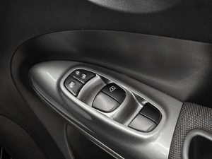 Внедорожник Nissan Juke 2017 года, 1200000 рублей, Красноярск