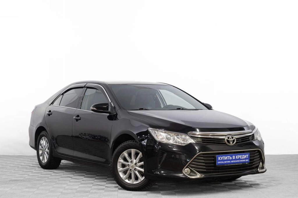 Седан Toyota Camry 2015 года, 2399000 рублей, Барнаул