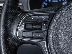 Седан Kia Optima 2016 года, 1899000 рублей, Ставрополь