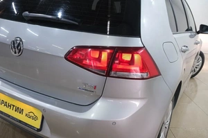 Хетчбэк Volkswagen Golf 2013 года, 889000 рублей, Новокузнецк