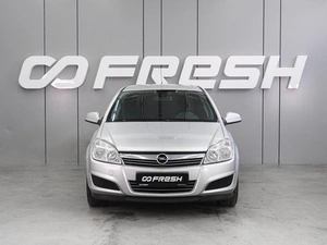 Седан Opel Astra 2010 года, 699000 рублей, Воронеж