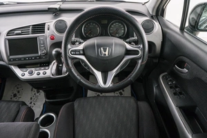 Минивэн Honda Stream 2010 года, 1099000 рублей, Красноярск