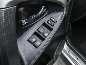 Внедорожник Toyota RAV4 2011 года, 1750000 рублей, Красноярск