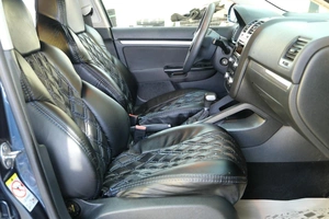Седан Volkswagen Jetta 2010 года, 669000 рублей, Омск