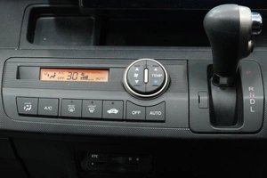 Минивэн Honda Freed 2010 года, 1199000 рублей, Омск