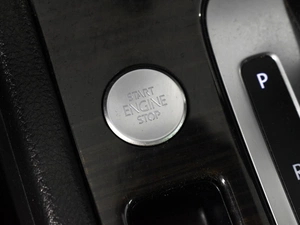 Внедорожник Volkswagen Touareg 2015 года, 2796100 рублей, Казань