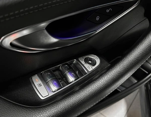Седан Mercedes-benz E-класс 2020 года, 3917000 рублей, Красноярск