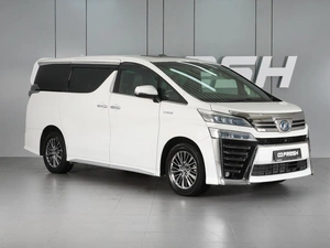 Минивэн Toyota Vellfire 2018 года, 4999000 рублей, Красный Пахарь