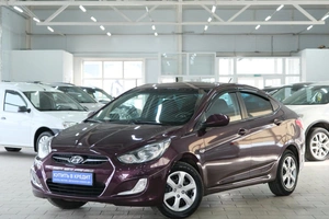 Седан Hyundai Solaris 2012 года, 869000 рублей, Омск