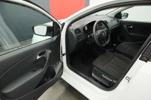 Седан Volkswagen Polo 2018 года, 1150000 рублей, Курск