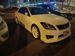 Седан Toyota Crown 2011 года, 2100000 рублей, Красноярск