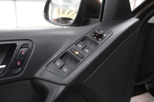 Внедорожник Volkswagen Tiguan 2015 года, 1600000 рублей, Смоленск