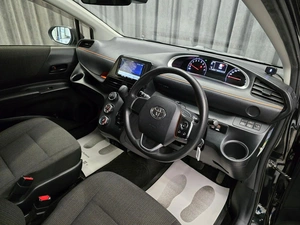 Минивэн Toyota Sienta 2020 года, 1370000 рублей, Красноярск