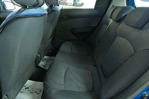 Хетчбэк Chevrolet Spark 2011 года, 439000 рублей, Омск