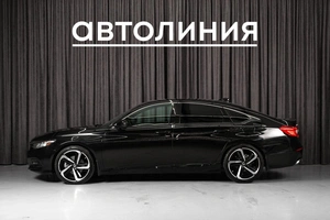 Седан Honda Accord 2018 года, 1879000 рублей, Красноярск